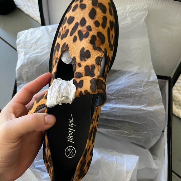 New in box nasty gal size 7 Mary Jane’s - Picture 9 of 9